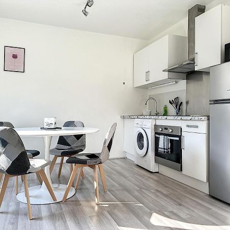 Charmant Appartement Avec Terrasse Parking Ispagnac Екстериор снимка