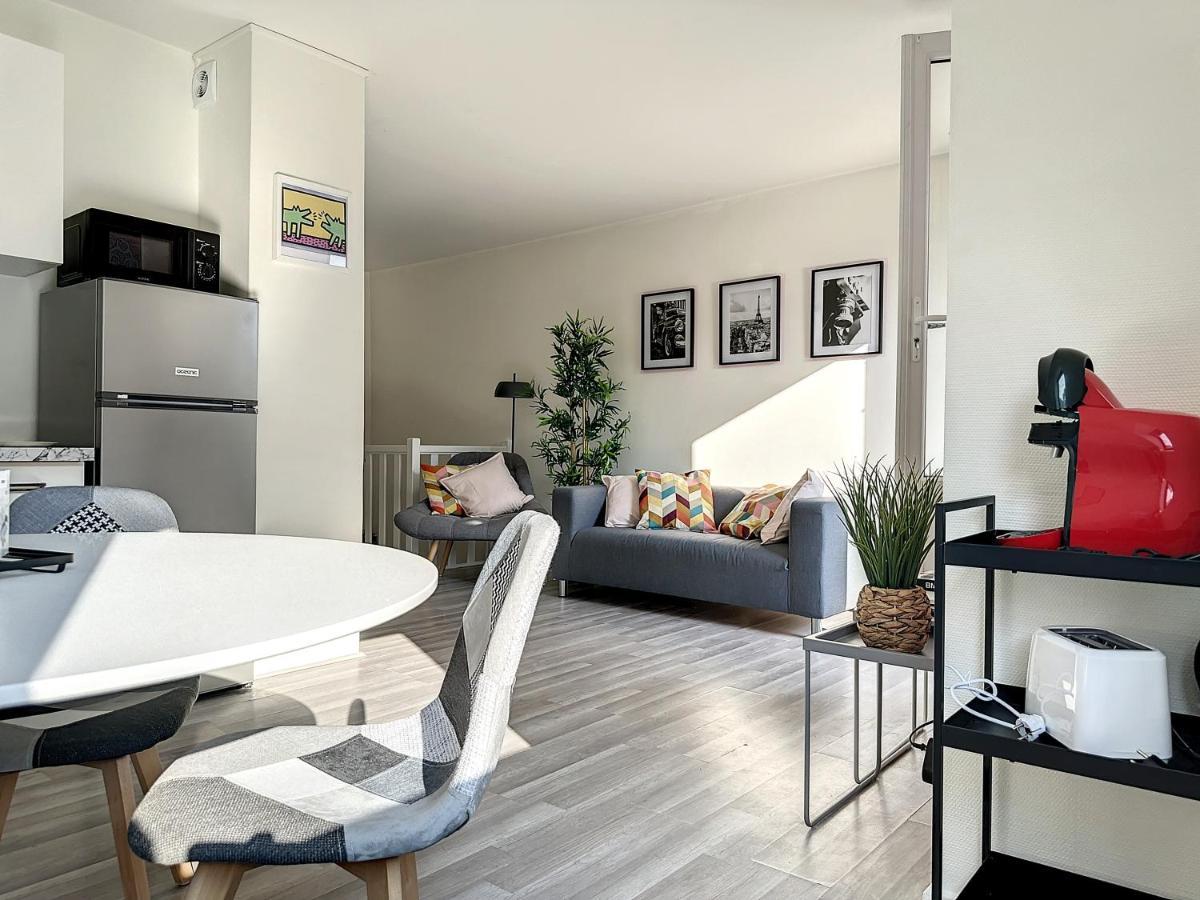 Charmant Appartement Avec Terrasse Parking Ispagnac Екстериор снимка