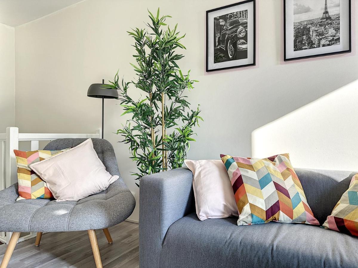 Charmant Appartement Avec Terrasse Parking Ispagnac Екстериор снимка